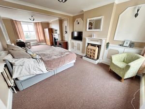 Master bedroom- click for photo gallery